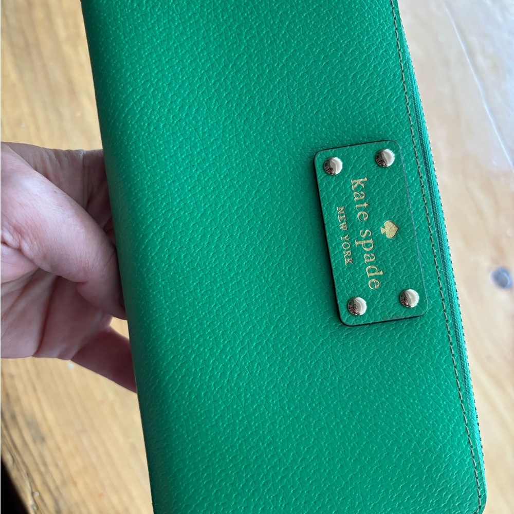 Kate Spade Green Wallet
